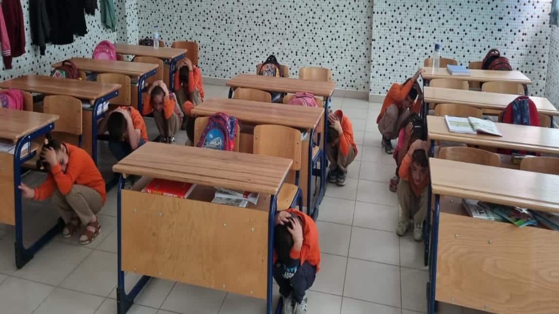 Okulumuzda 2022-2023 Eğitim-Öğretim Yılı Deprem Tatbikatı Yapıldı